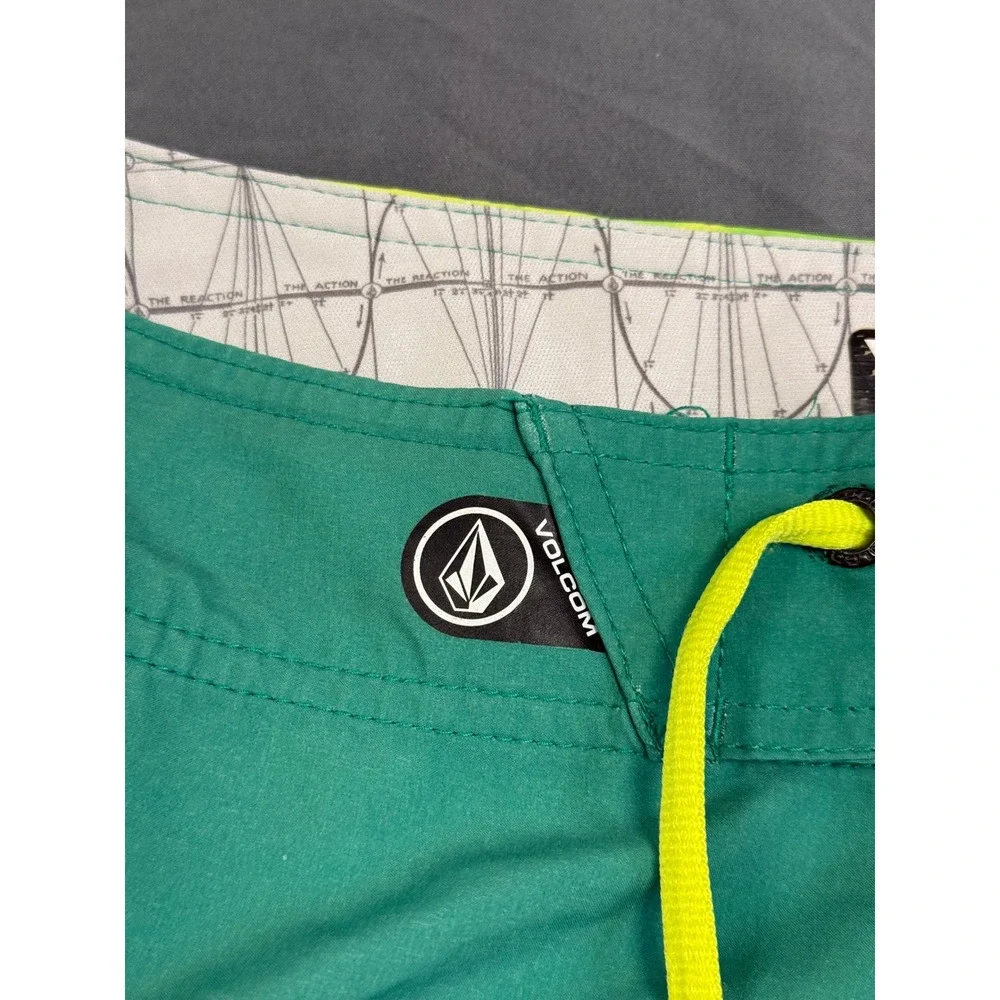 Volcom Stoney Mod-Tech 4-Way Stretch Board Shorts Teal Green Neon Yellow Mens 31
